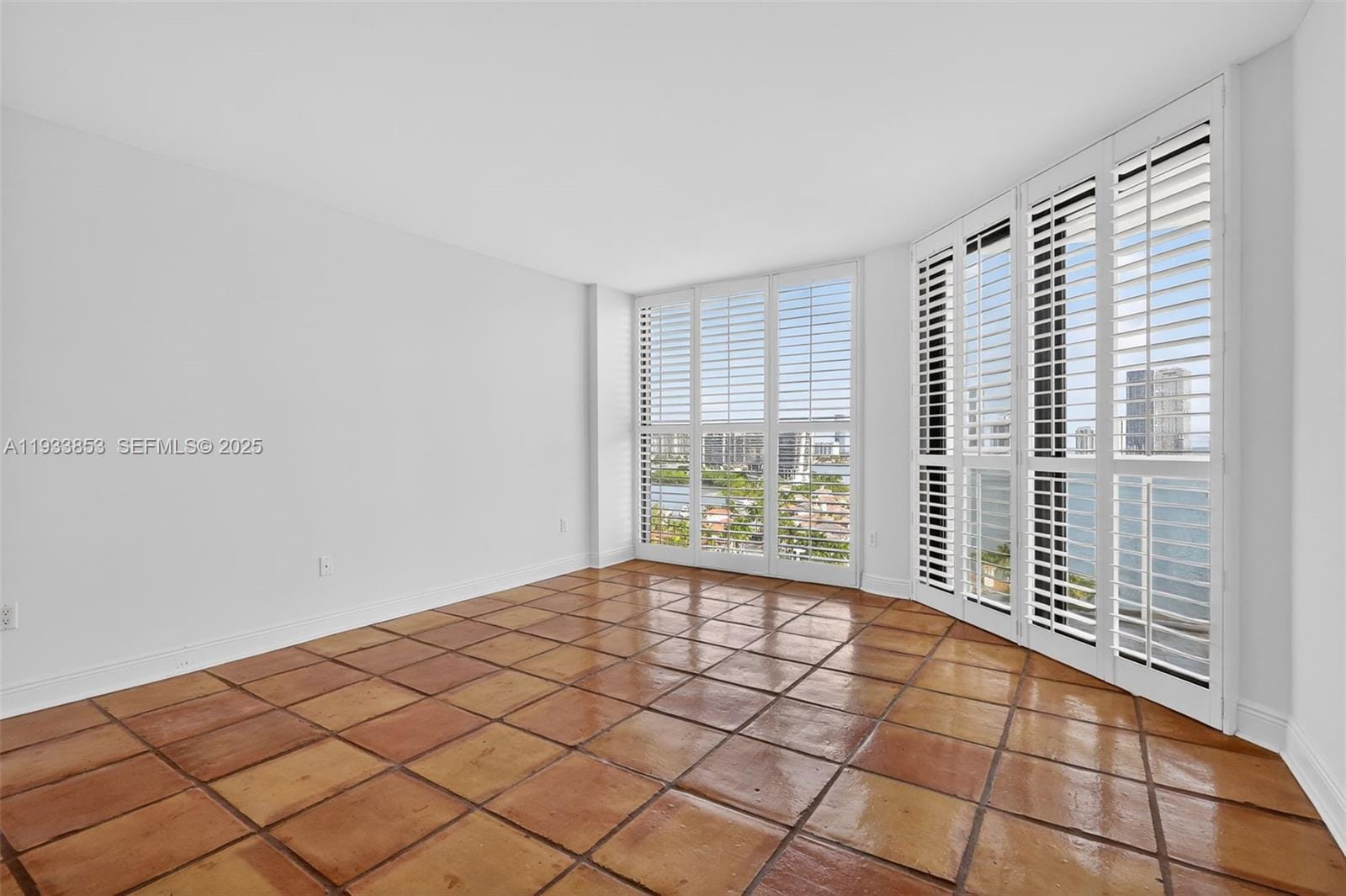 4000 Island Boulevard 1507, Aventura, FL 33160 photo 14