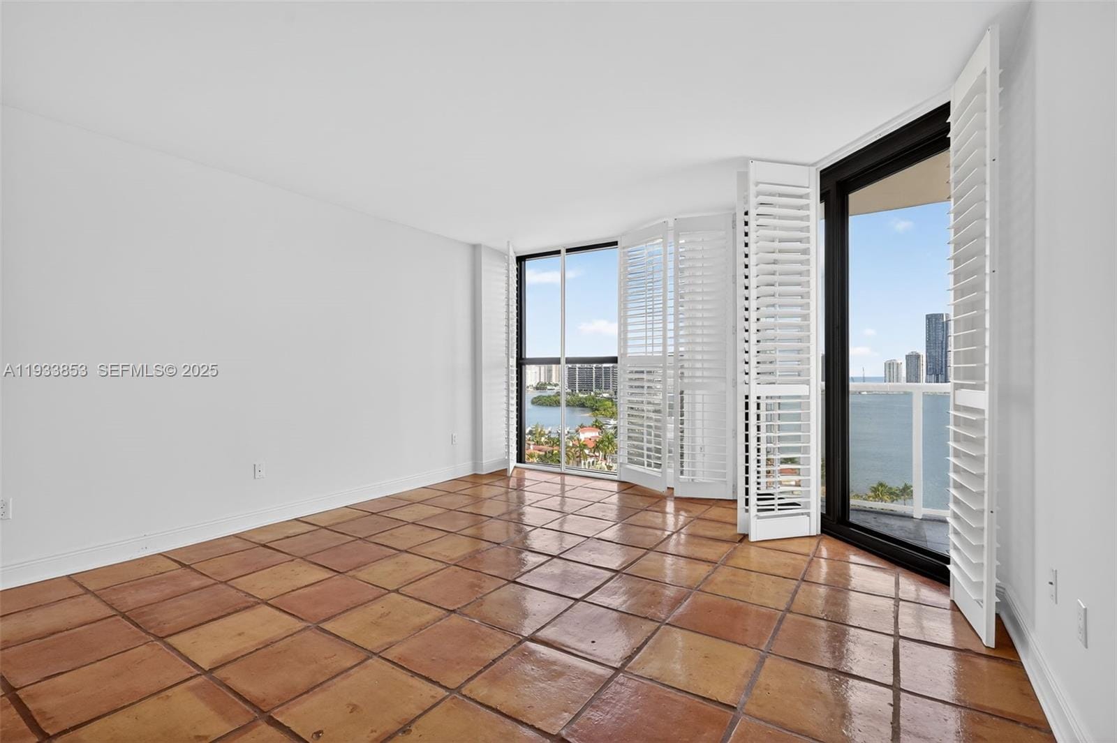 4000 Island Boulevard 1507, Aventura, FL 33160 photo 15