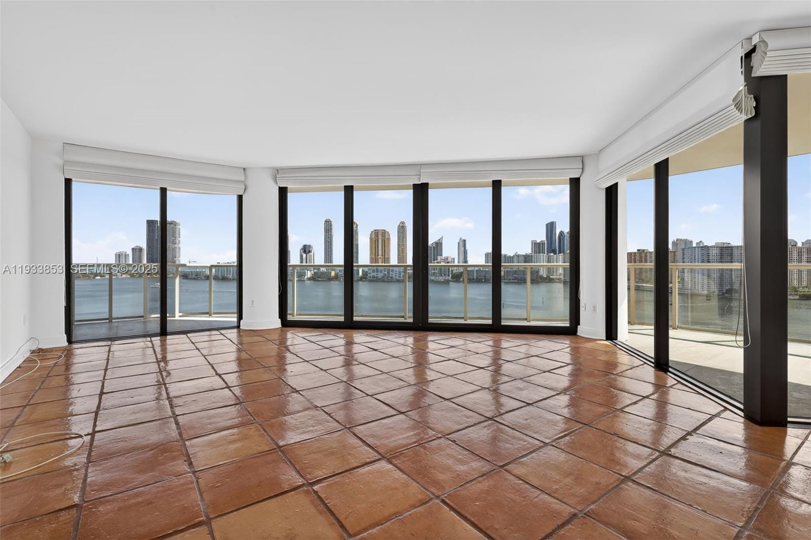 4000 Island Boulevard 1507, Aventura, FL 33160 photo 5