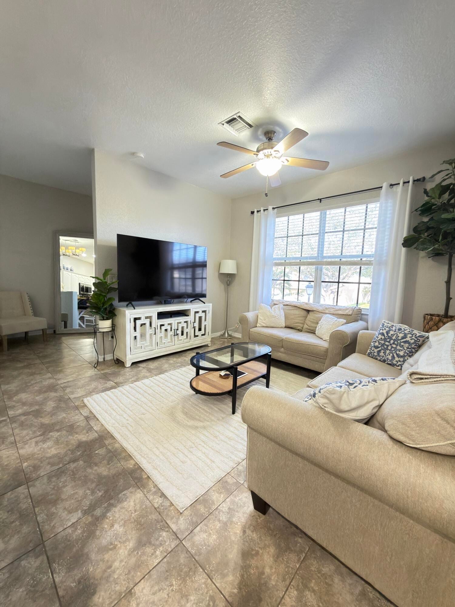 1560 SE Wilshire Place 203, Stuart, FL 34994 photo 4