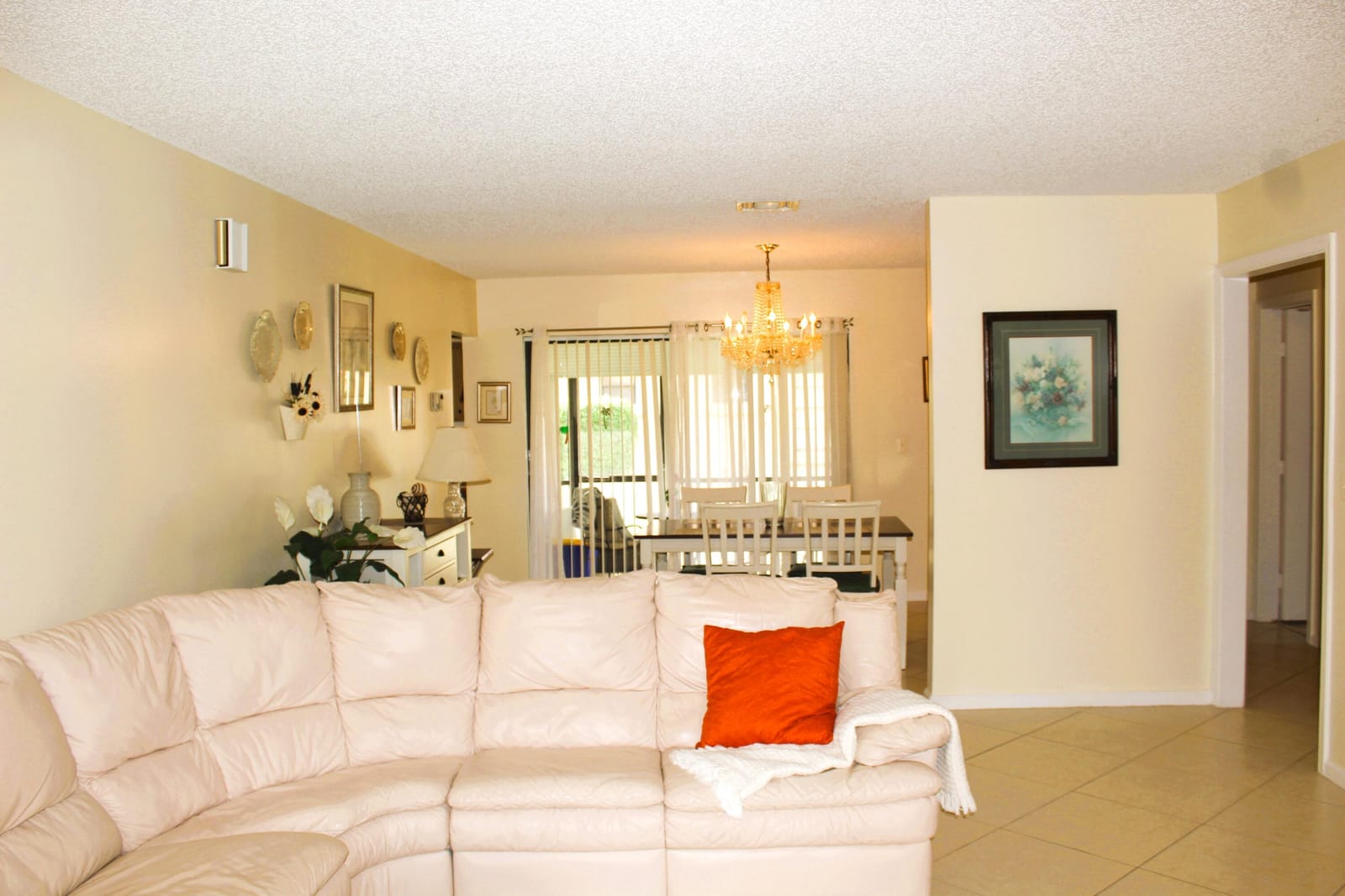 9825 Bischofia Tree Way B — photo 2