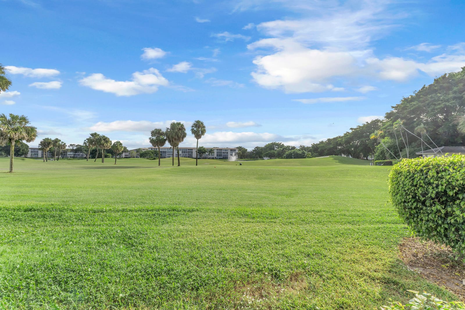 3003 Portofino Isle K1 — photo 2