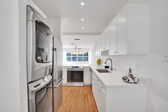 1130 Mahogany Way 203, sold in Pines Of Delray, Delray Beach, FL