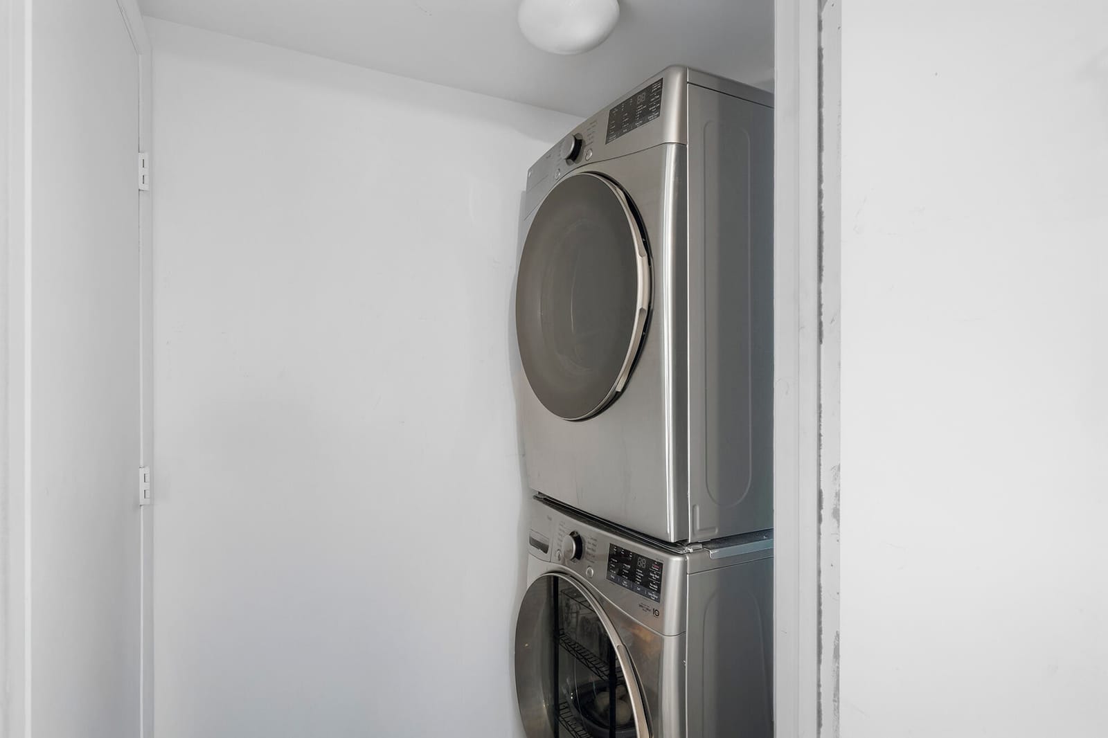 495 Brickell Avenue 911, Miami, FL 33131 photo 18