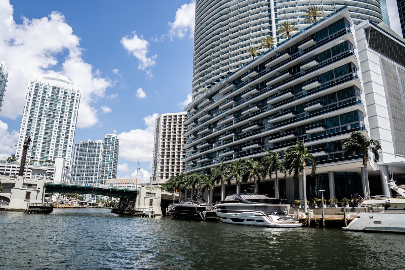 495 Brickell Avenue 911, Miami, FL 33131 photo 20