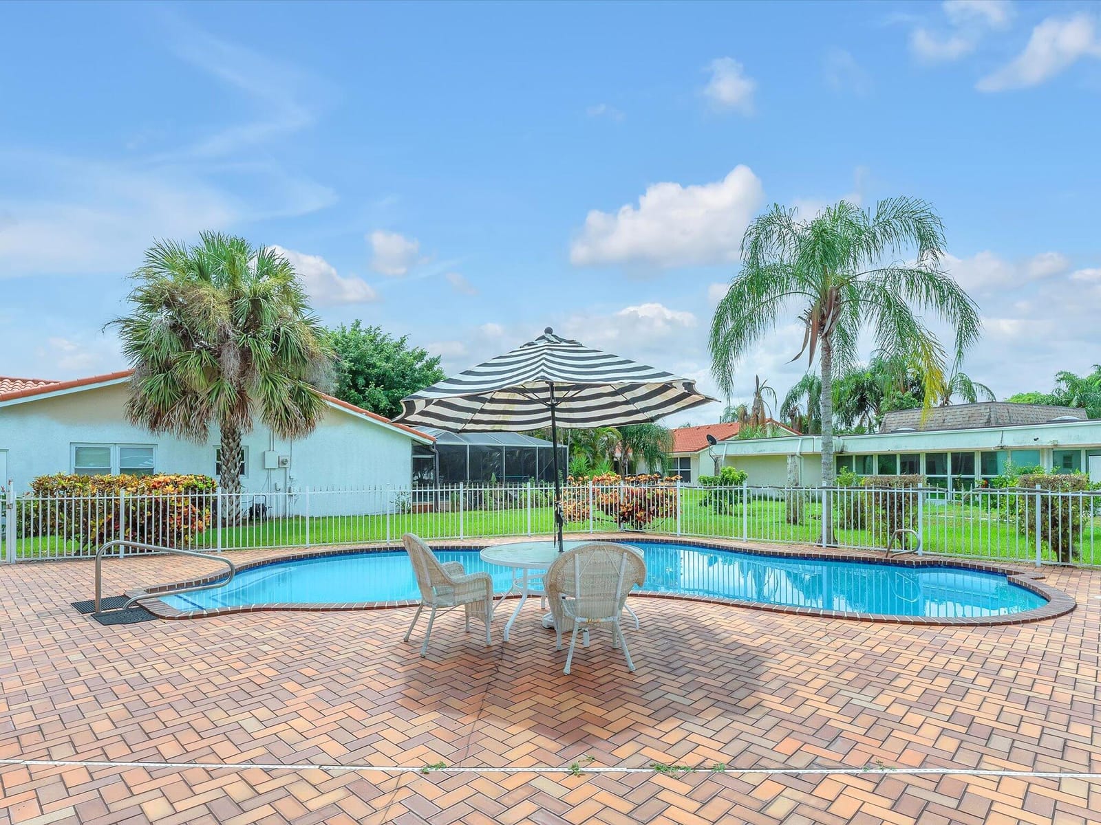 5310 Mango Circle, Tamarac, FL 33319 photo 6