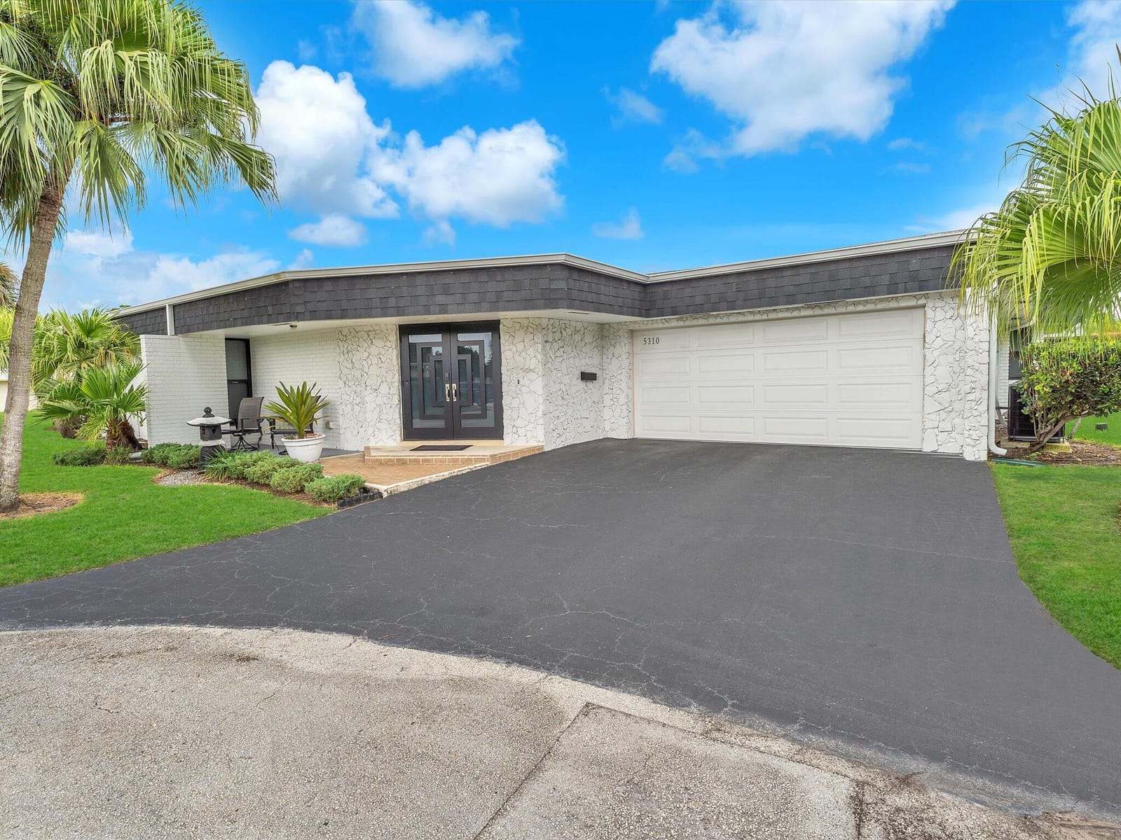 5310 Mango Circle, Tamarac, FL 33319 photo 10