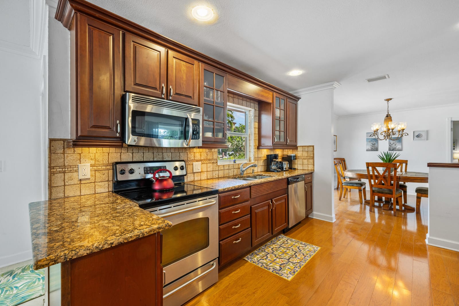 925 Cypress Drive, Delray Beach, FL 33483 photo 12