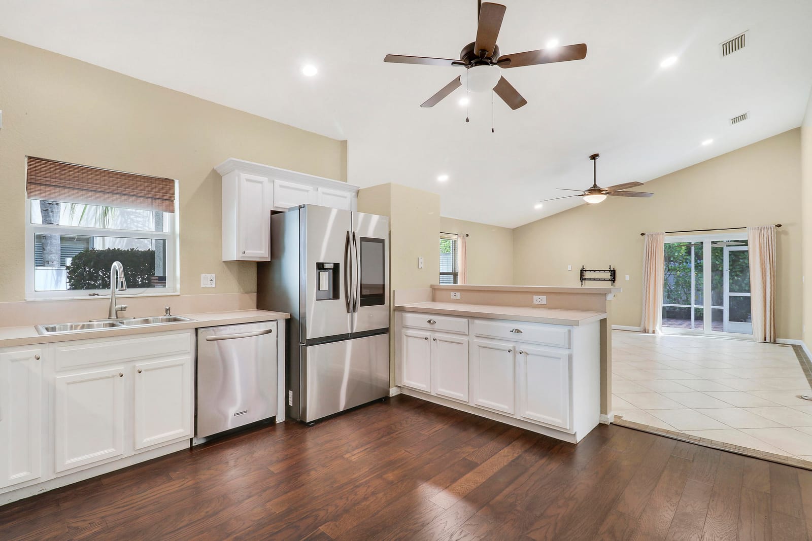 140 Pennock Landing Circle — photo 9
