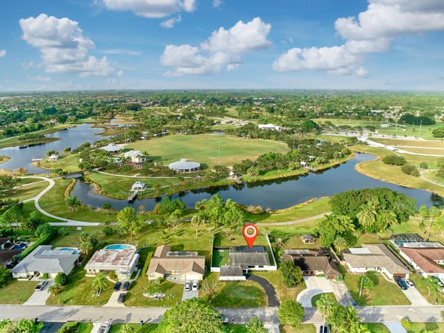 197 Sandpiper Avenue, sold in Willows, Royal Palm Beach, FL