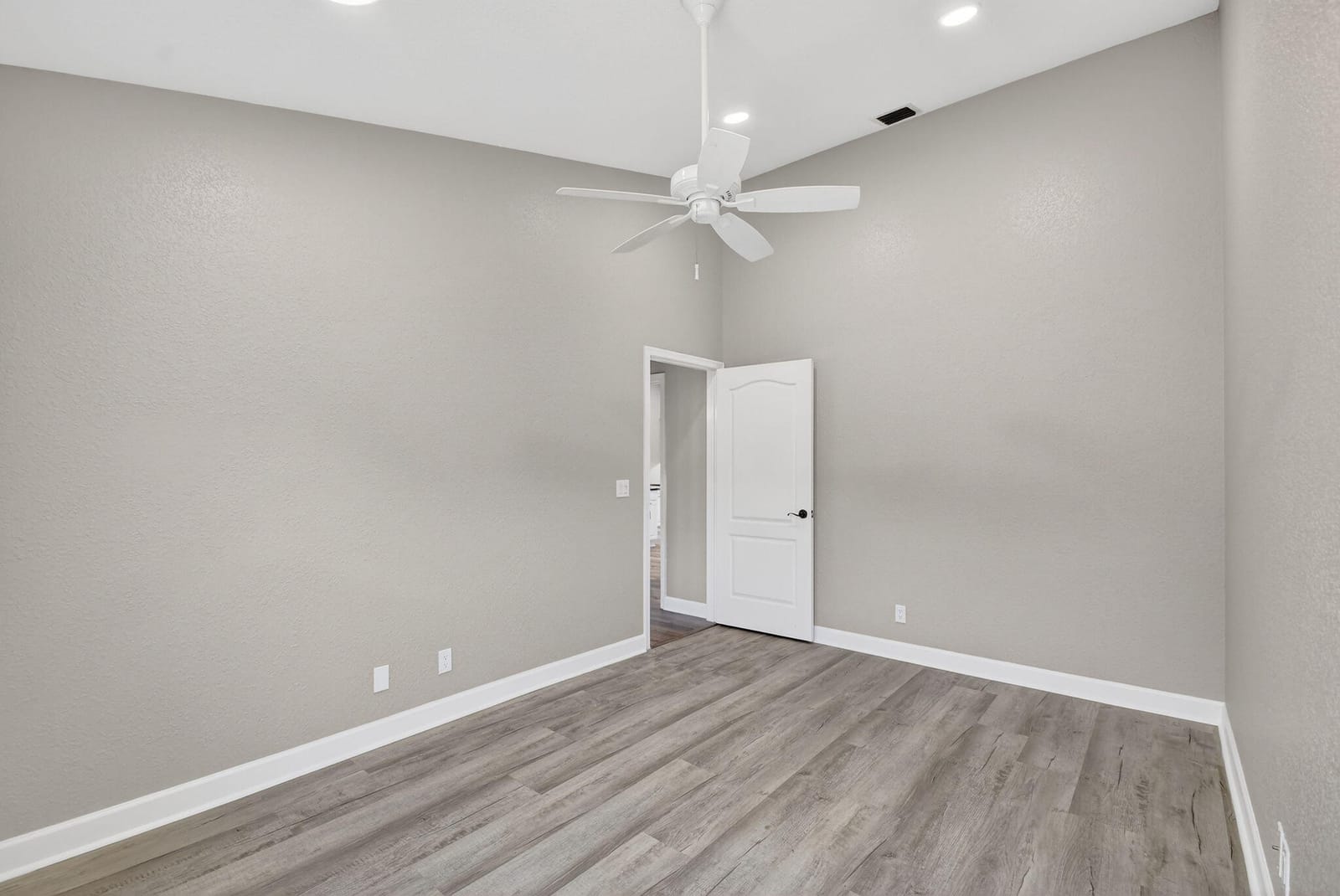 4393 Hunting Trail, Lake Worth, FL 33467 photo 22