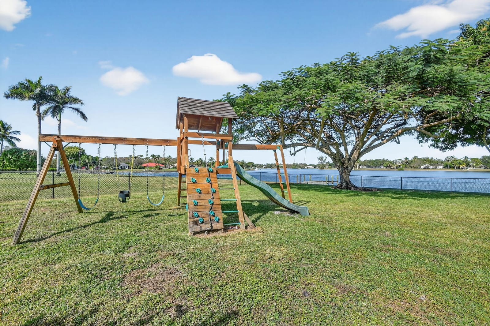 4393 Hunting Trail, Lake Worth, FL 33467 photo 5