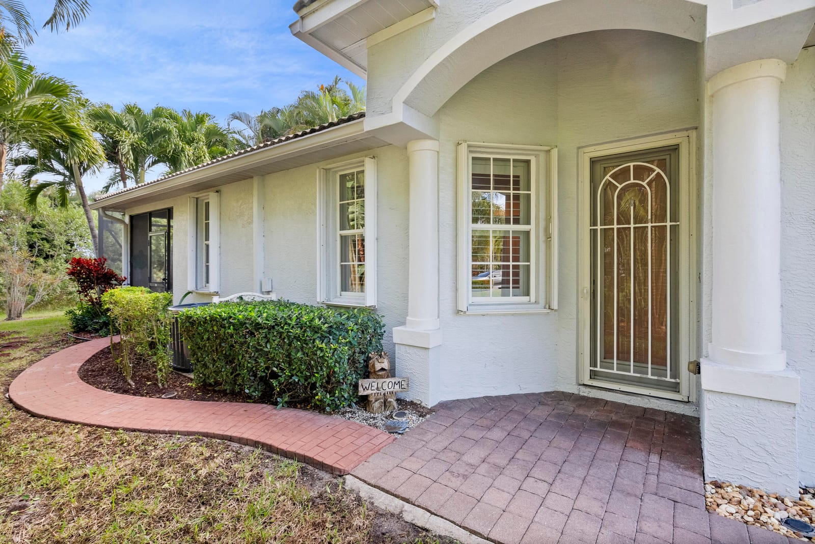 671 NW Red Pine Way, Jensen Beach, FL 34957 photo 5