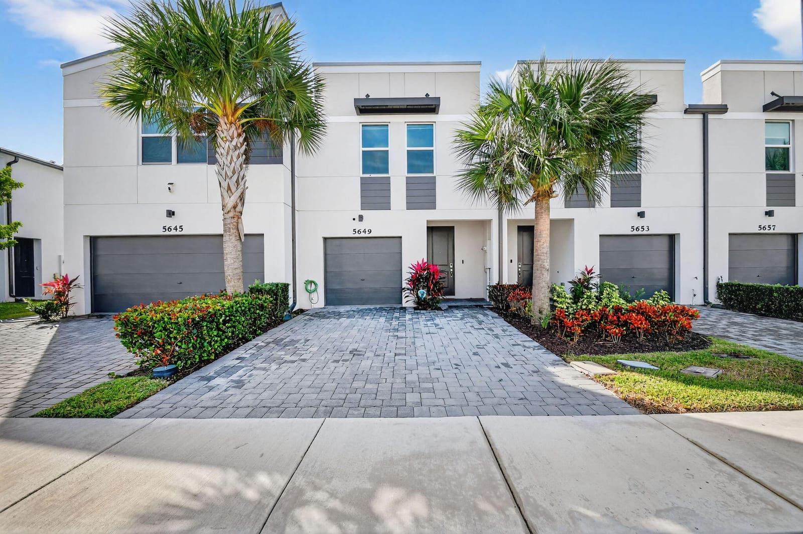 5649 Mentmore Drive, West Palm Beach, FL 33407 photo 2
