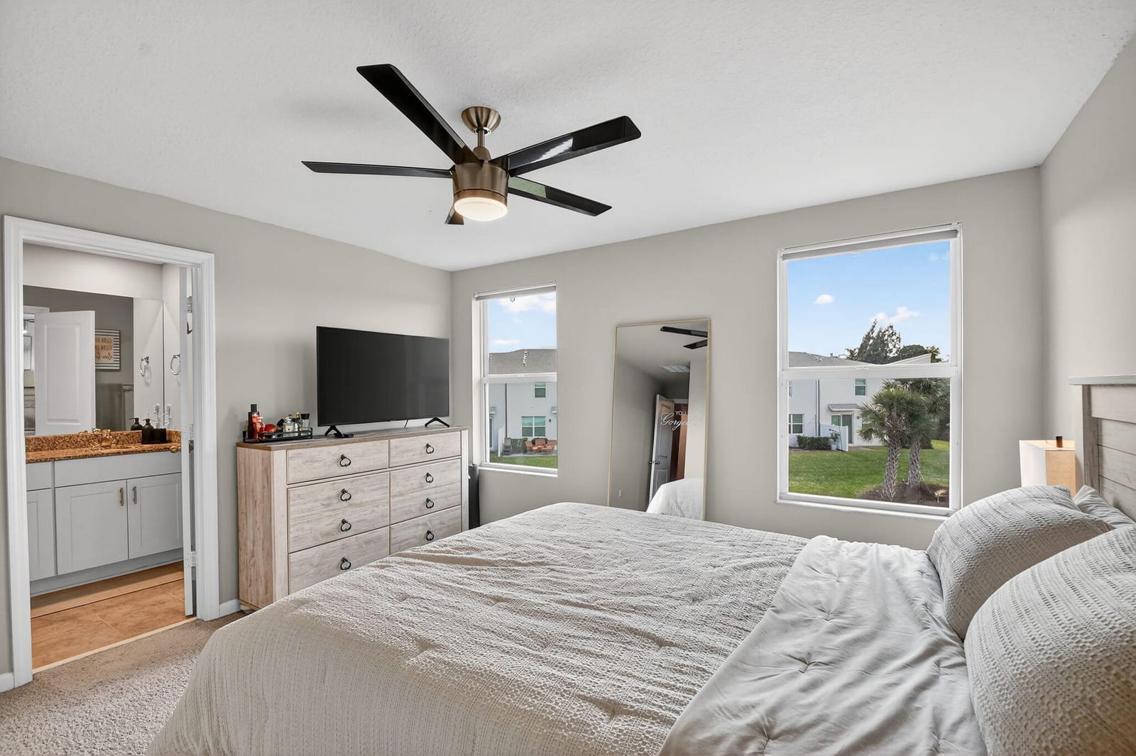 5649 Mentmore Drive, West Palm Beach, FL 33407 photo 13