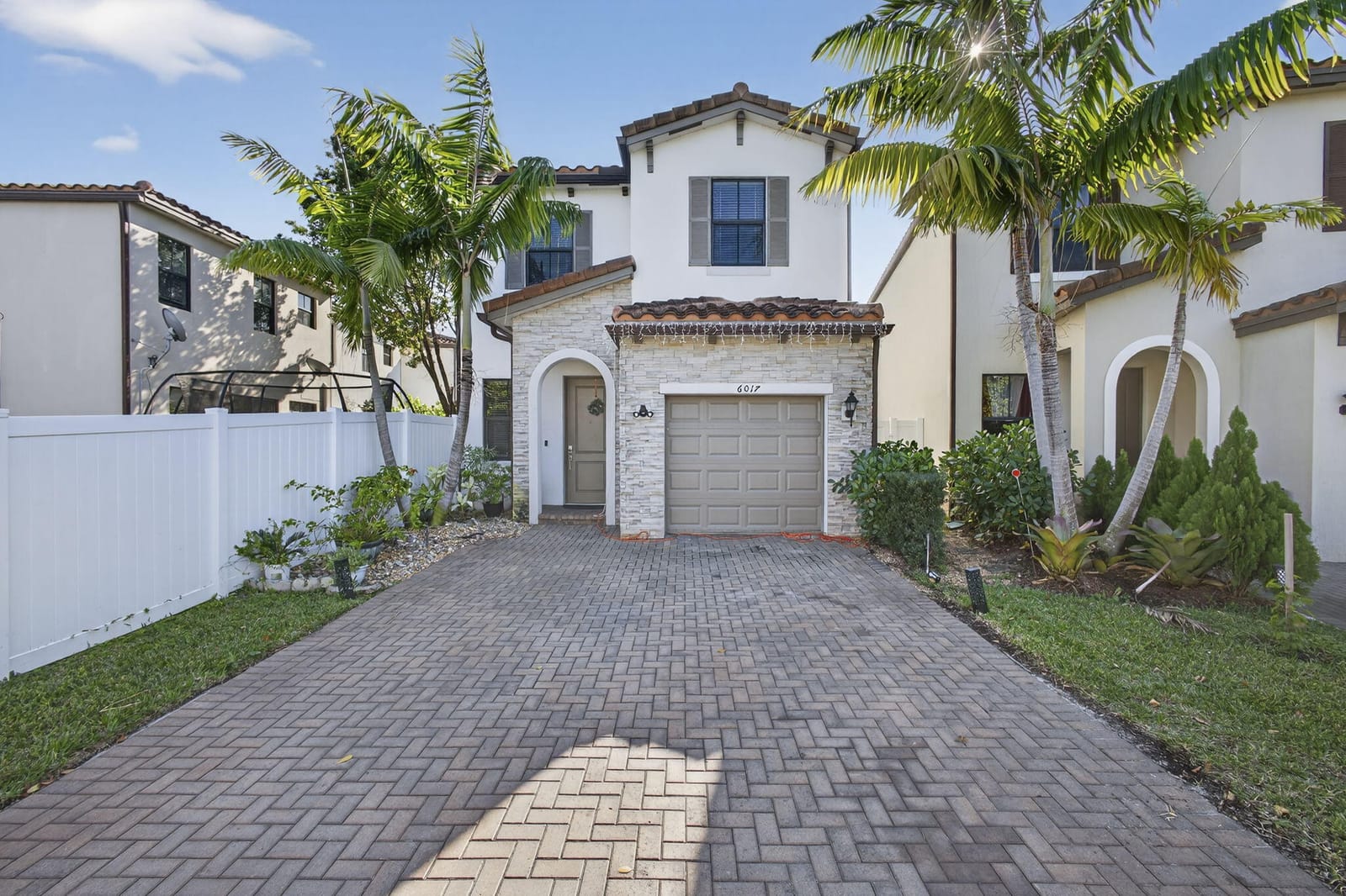 6017 Pine Tree Way, Riviera Beach, FL 33410 photo 5