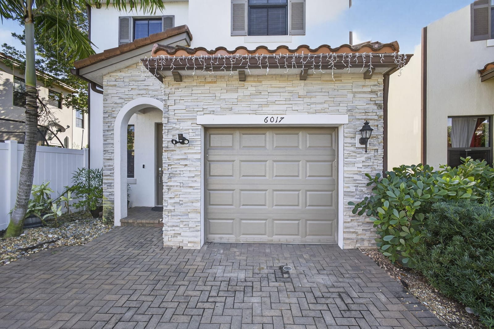 6017 Pine Tree Way, Riviera Beach, FL 33410 photo 8