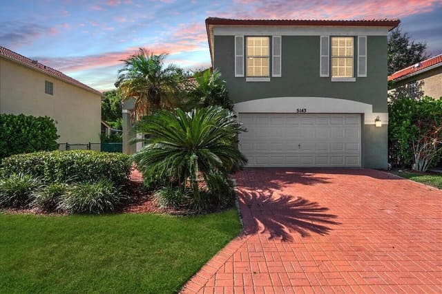 5143 Elpine Way, sold in Woodbine Par E, Palm Beach Gardens, FL