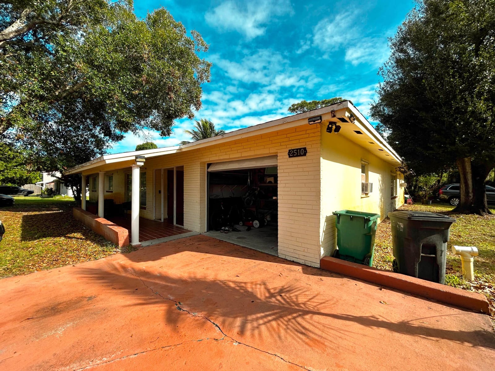 2510 Newport Drive — photo 3
