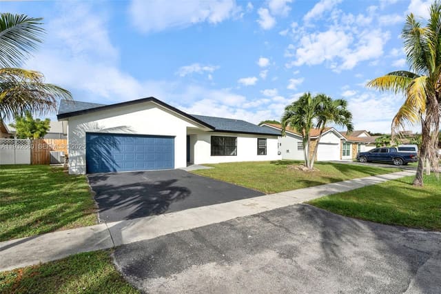 7441 NW 38th Court, Lauderhill, FL 33319