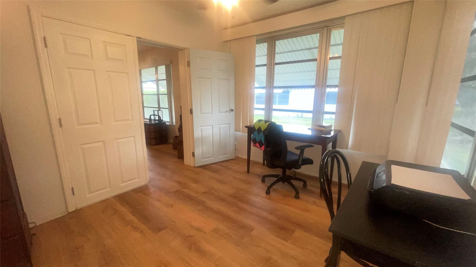 7228 W Oakridge Circle 7228 — photo 5