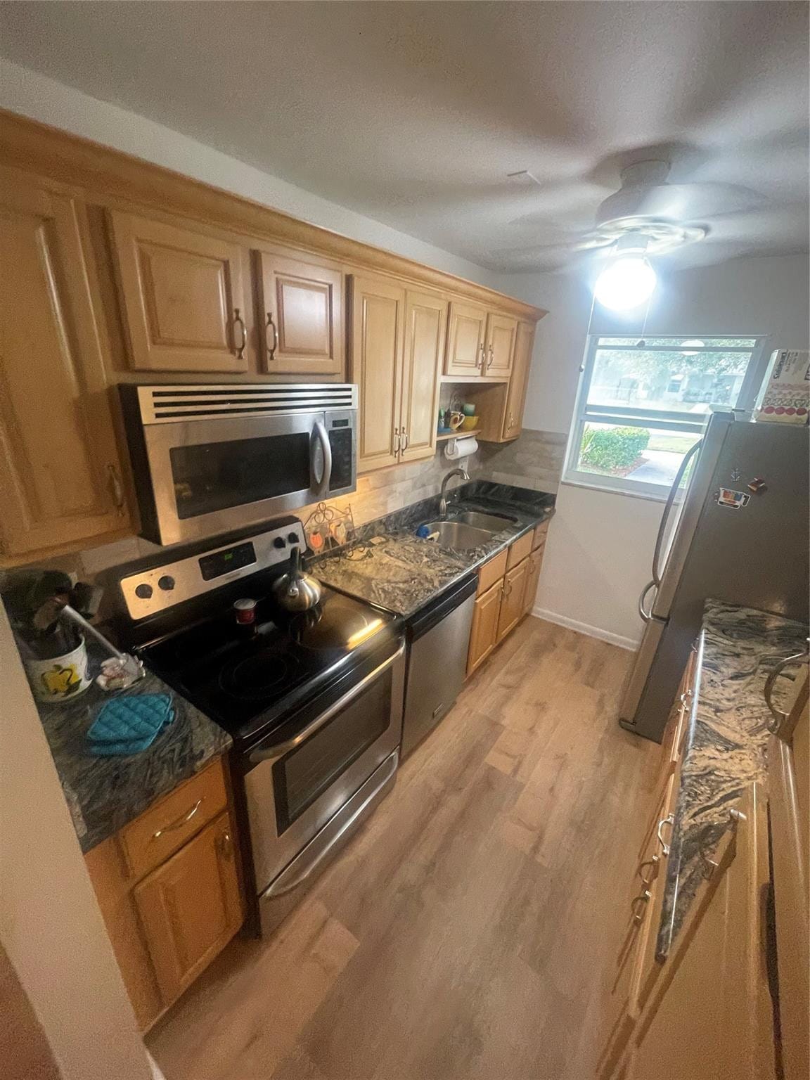 7228 W Oakridge Circle 7228 — photo 7