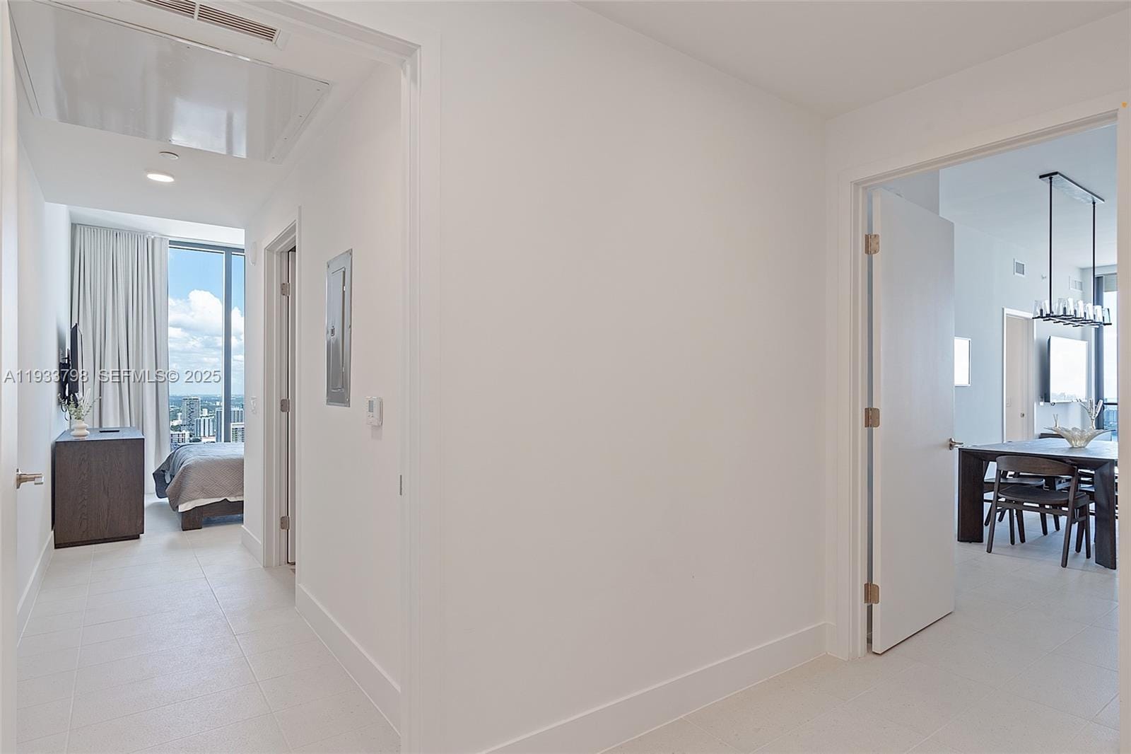 159 NE 6th Street 5015 — photo 2