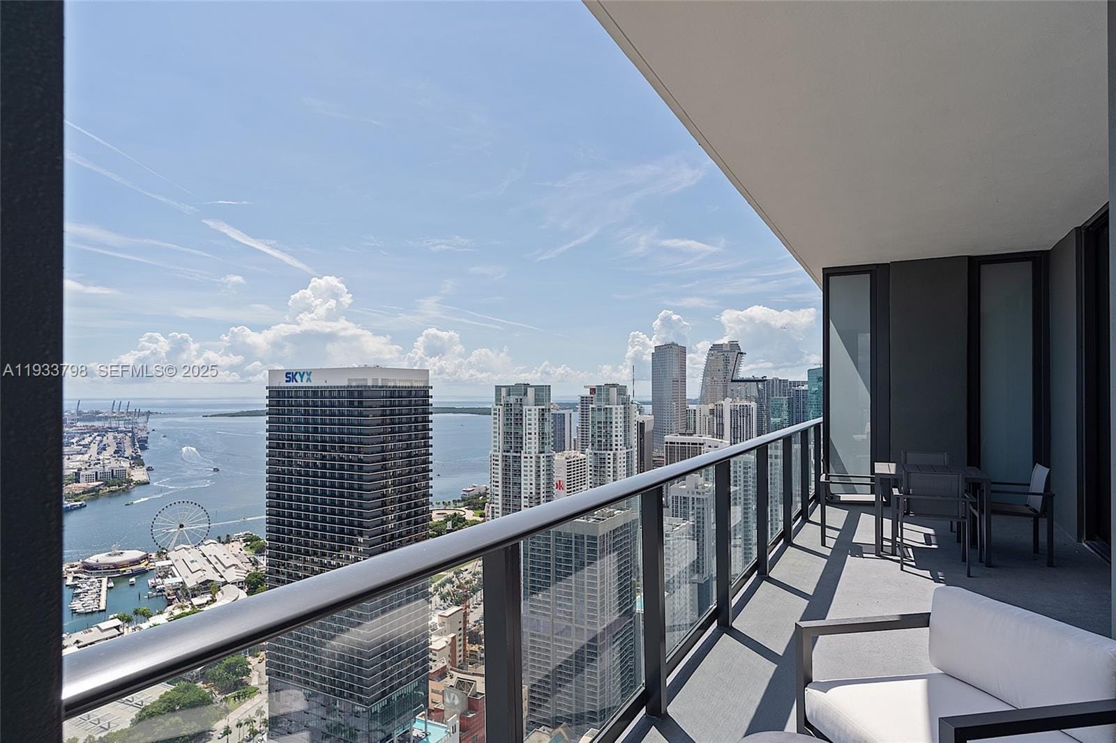 159 NE 6th Street 5015, Miami, FL 33132 photo 16