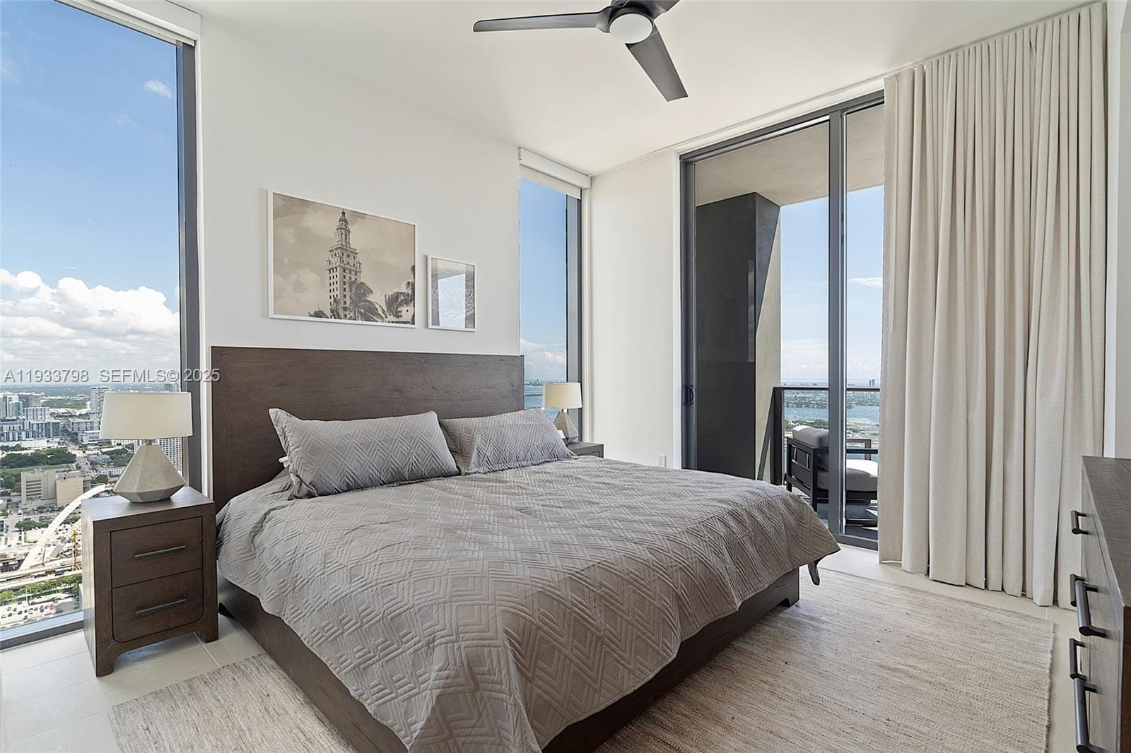 159 NE 6th Street 5015, Miami, FL 33132 photo 19