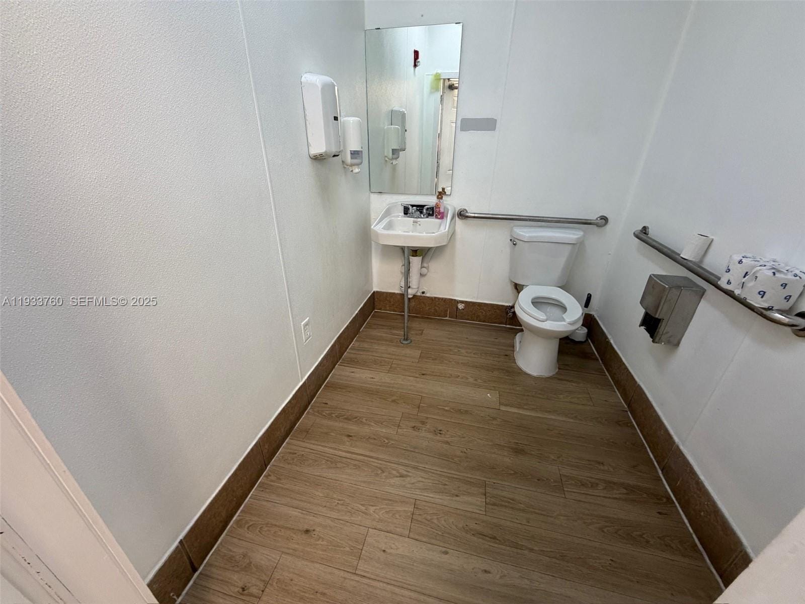7500 NW 25th Street, Miami, FL 33122 photo 9