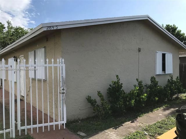 2845 NW 13th Court, Fort Lauderdale, FL 33311