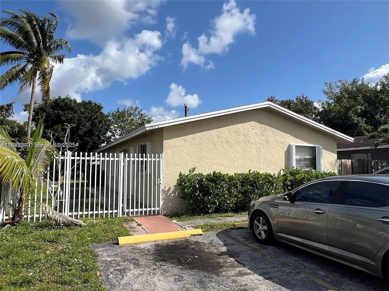 2845 NW 13th Court, Fort Lauderdale, FL 33311 photo 2