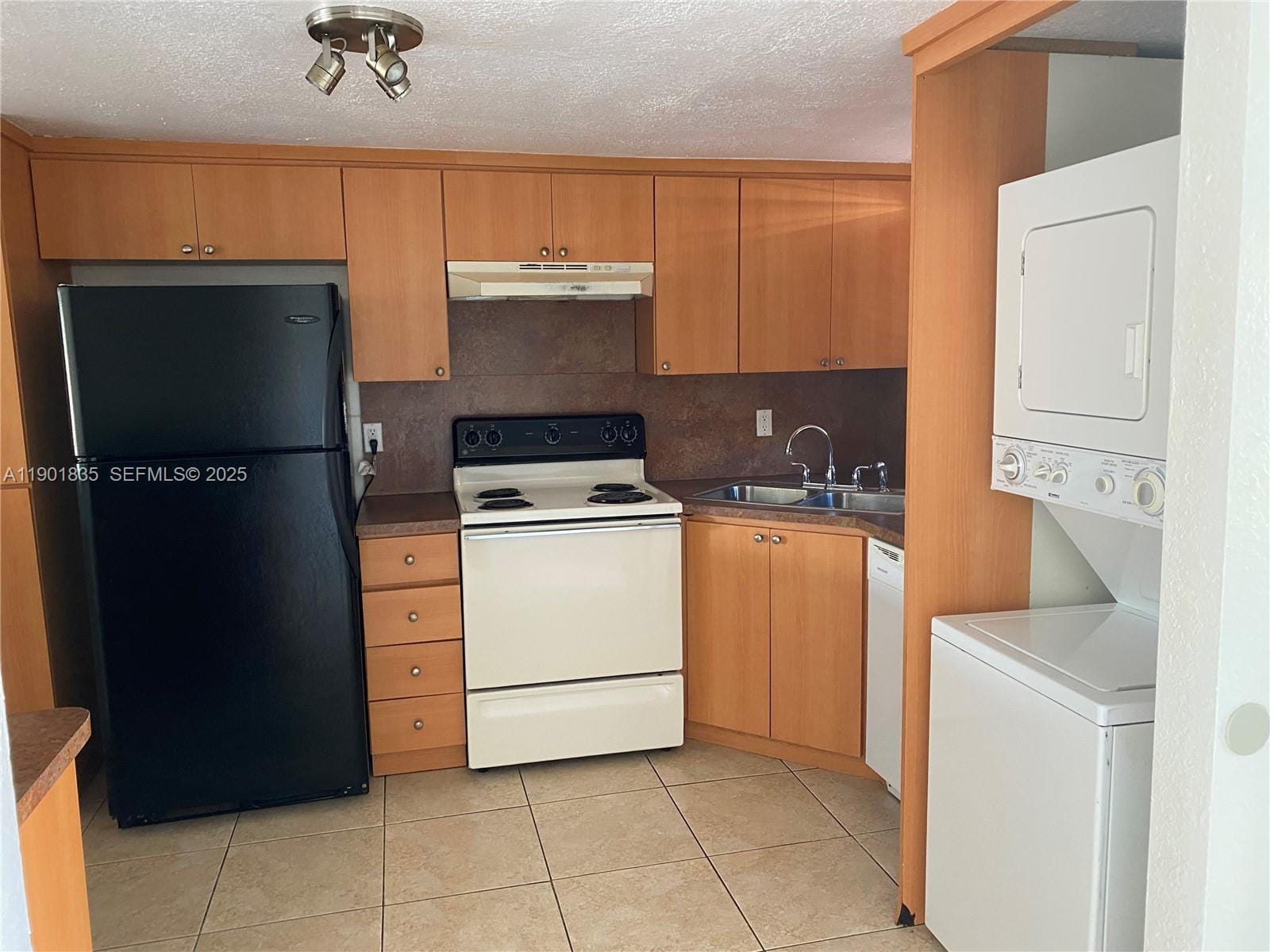 3750 NW 115th Avenue 7-5, Coral Springs, FL 33065 photo 3