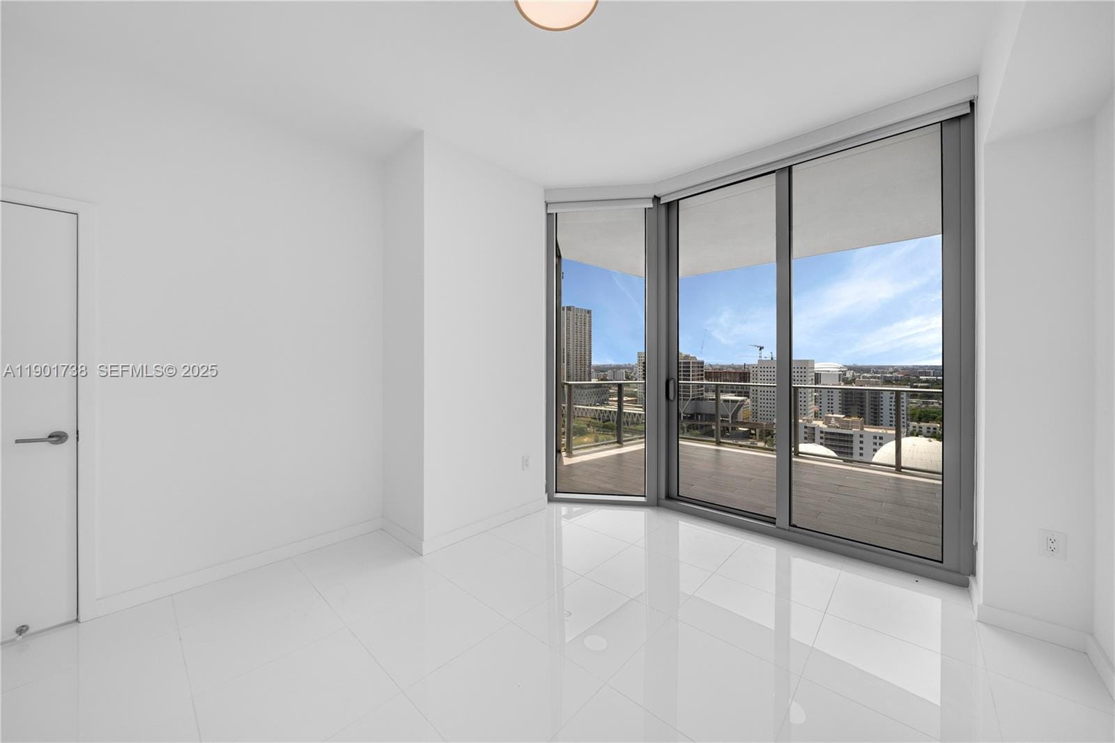 851 NE 1st Avenue 2106 — photo 12
