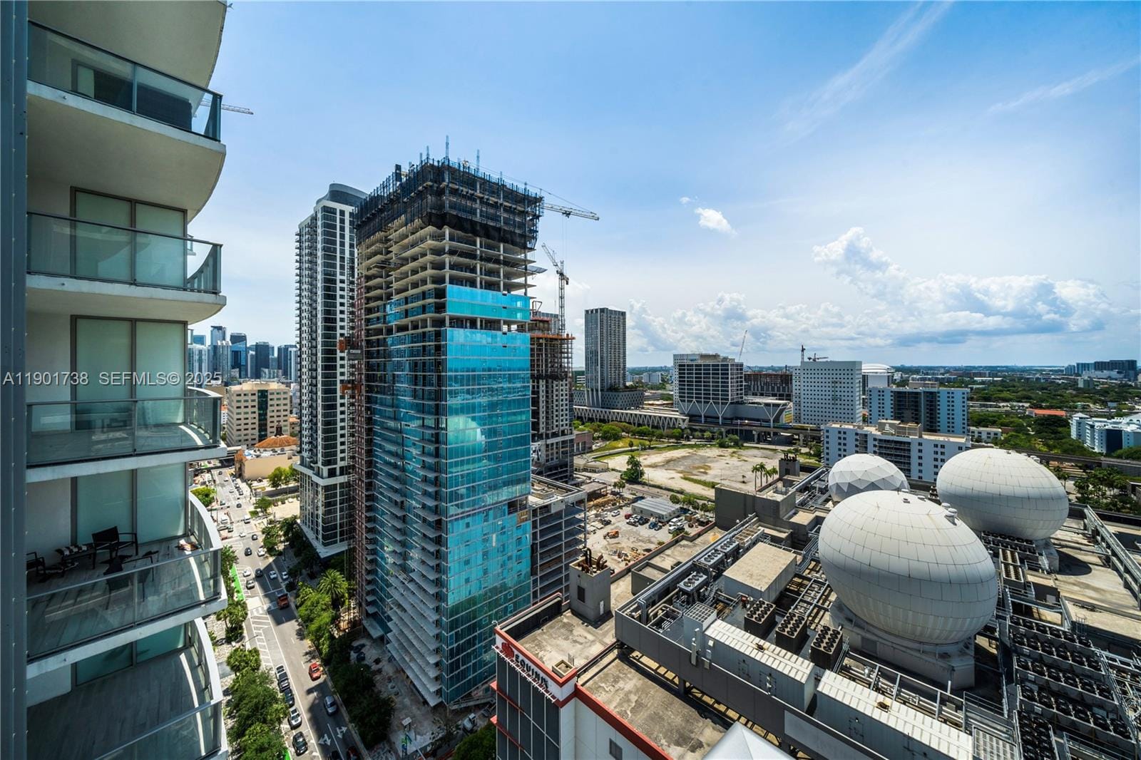851 NE 1st Avenue 2106, Miami, FL 33132 photo 24