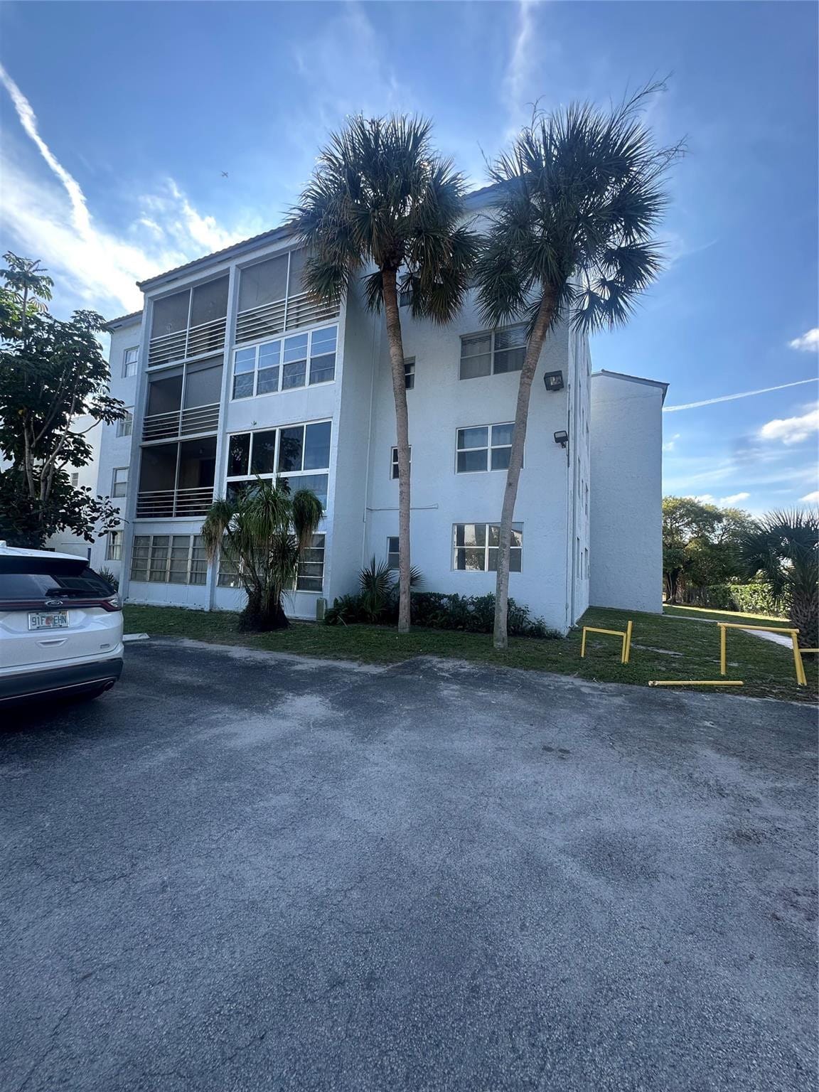 2800 Somerset Drive J107 — photo 1