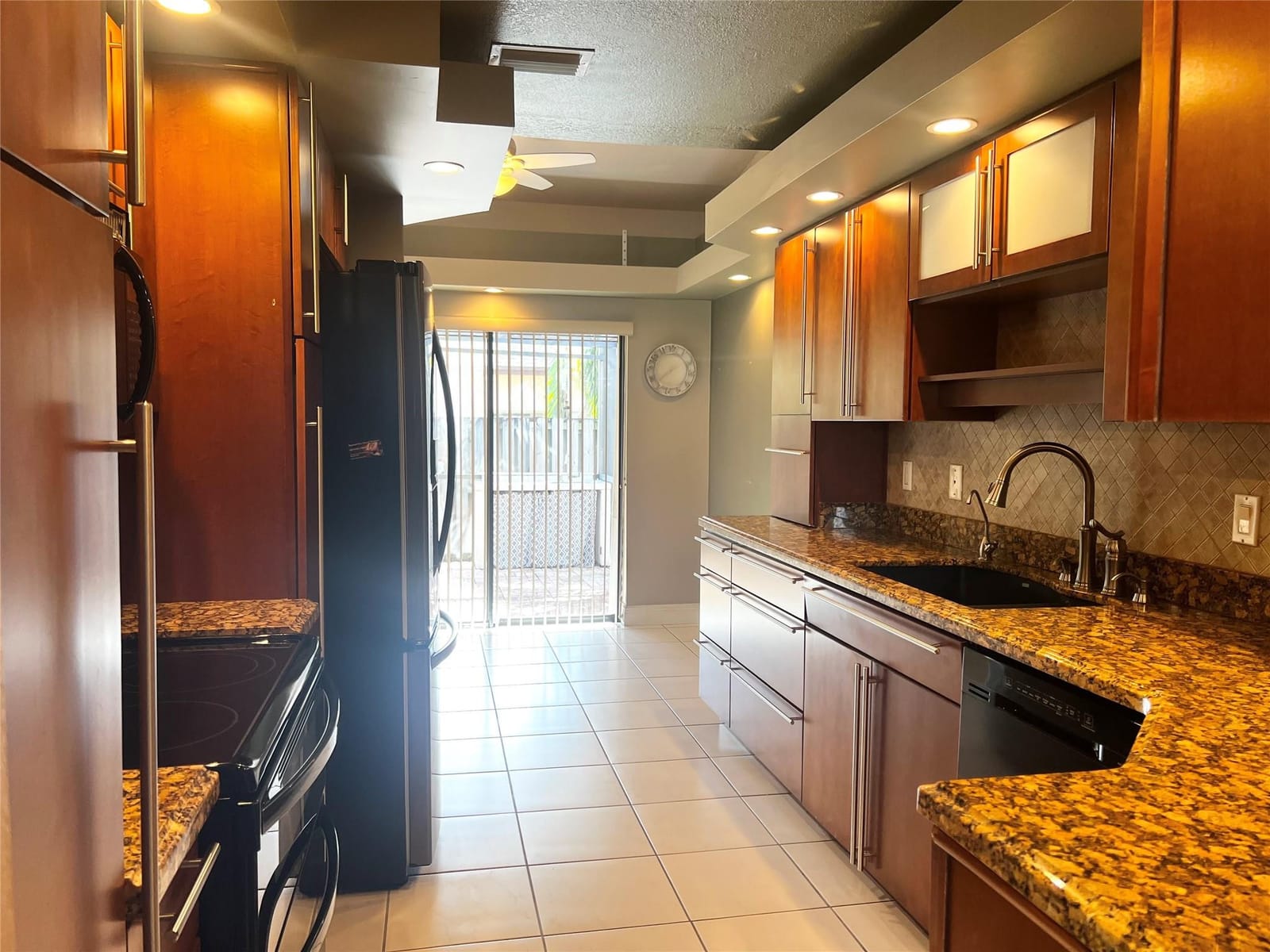 9320 NW 32nd Street, Sunrise, FL 33351 photo 8