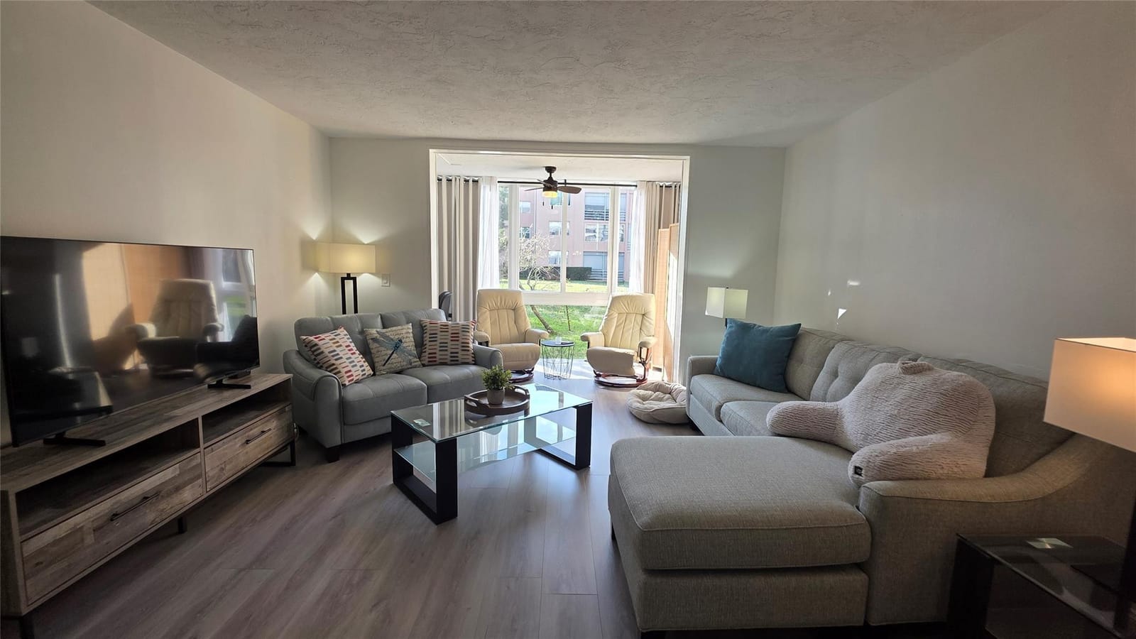 2831 Somerset Drive 105 — photo 12