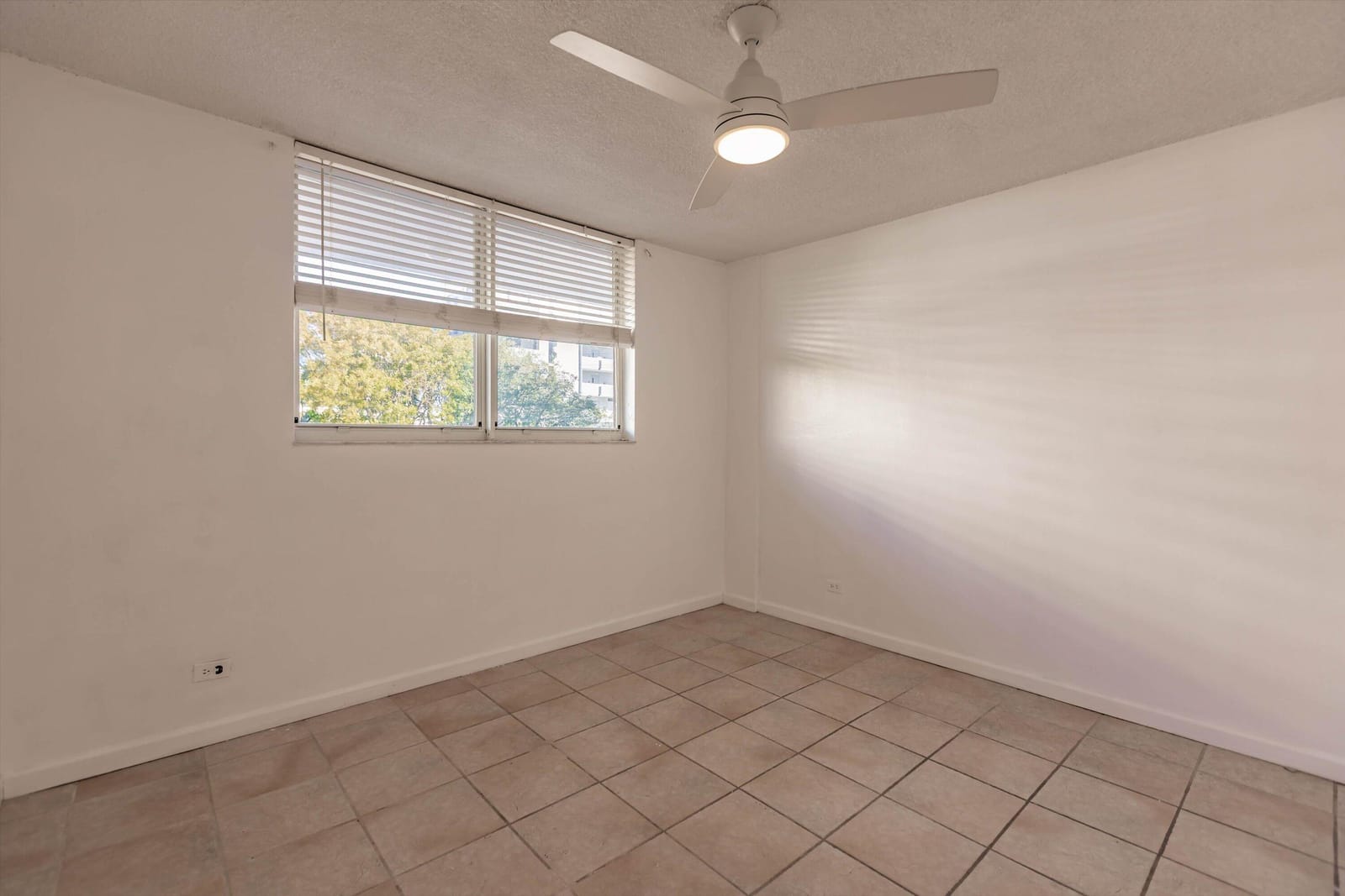 3660 NE 166th Street 312, North Miami Beach, FL 33160 photo 18