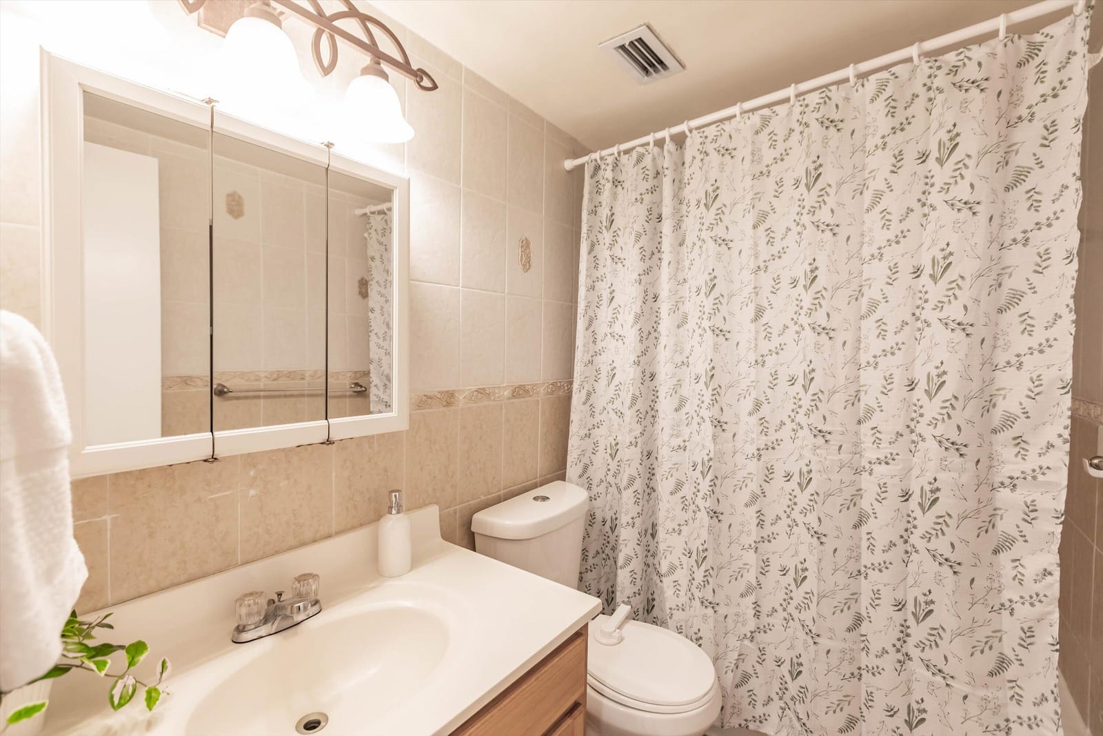 3660 NE 166th Street 312, North Miami Beach, FL 33160 photo 19