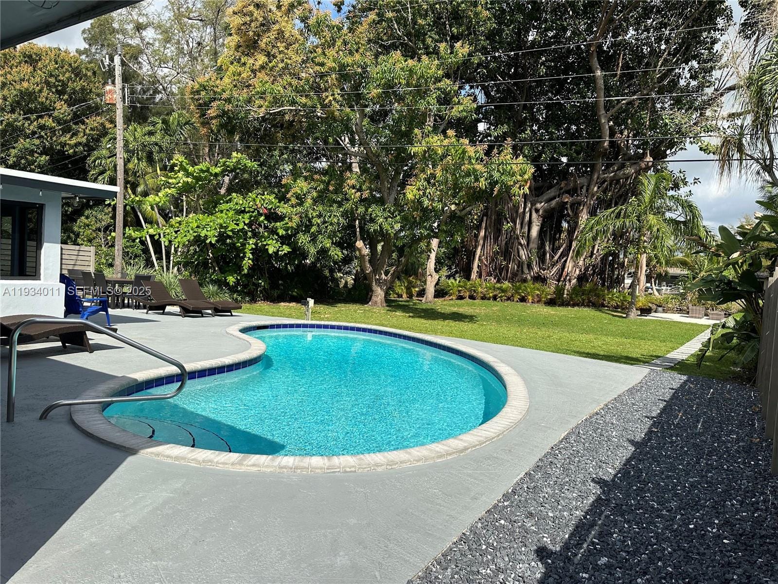 513 NW 30th Street — photo 5