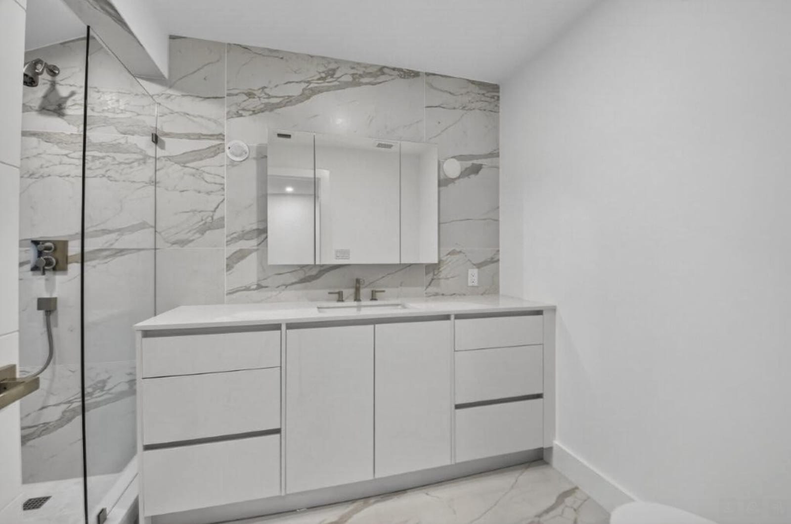 7126 Rain Forest Drive — photo 4
