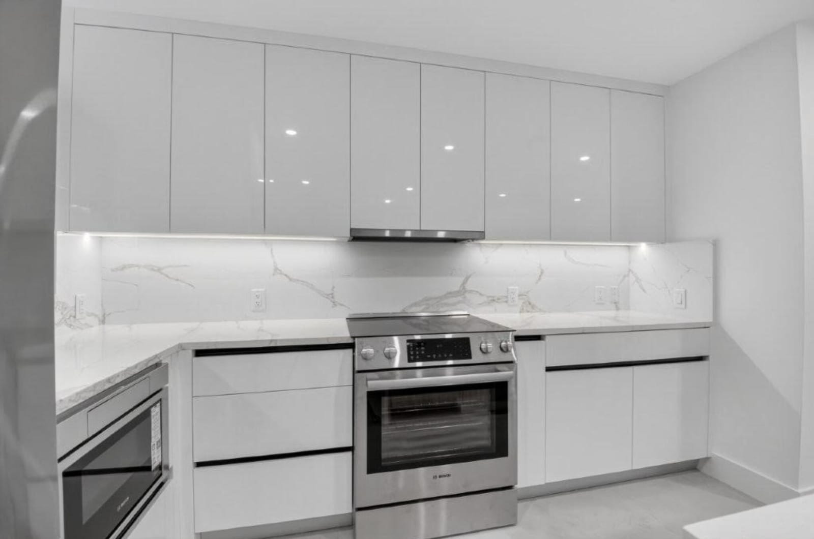7126 Rain Forest Drive — photo 10
