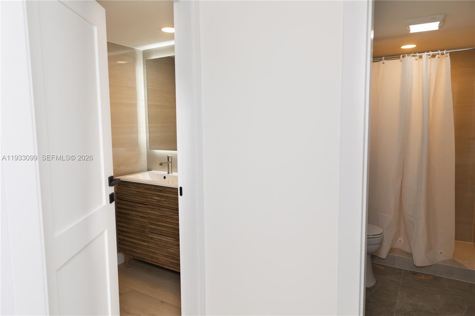 3625 N Country Club Drive 309 — photo 3