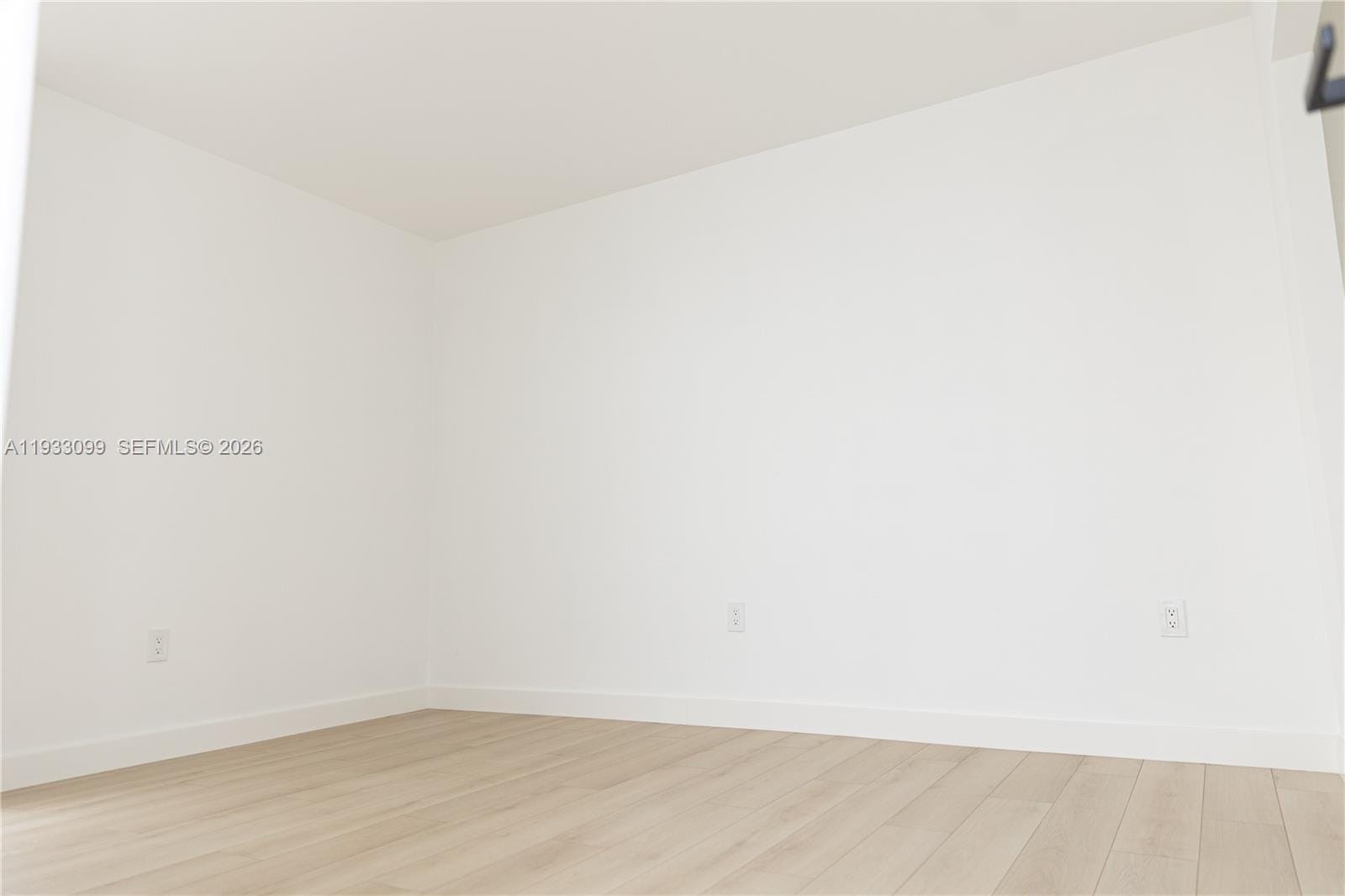 3625 N Country Club Drive 309, Aventura, FL 33180 photo 23