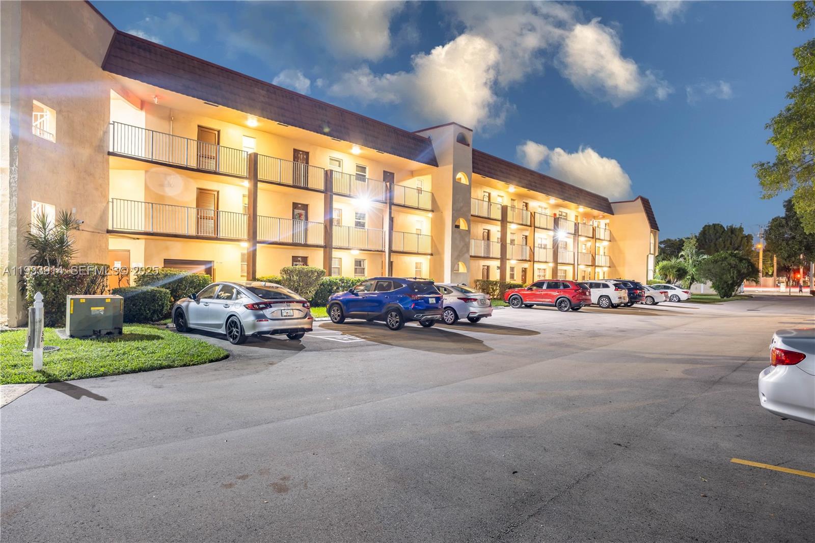2811 N Pine Island Road 309, Sunrise, FL 33322, Sunrise