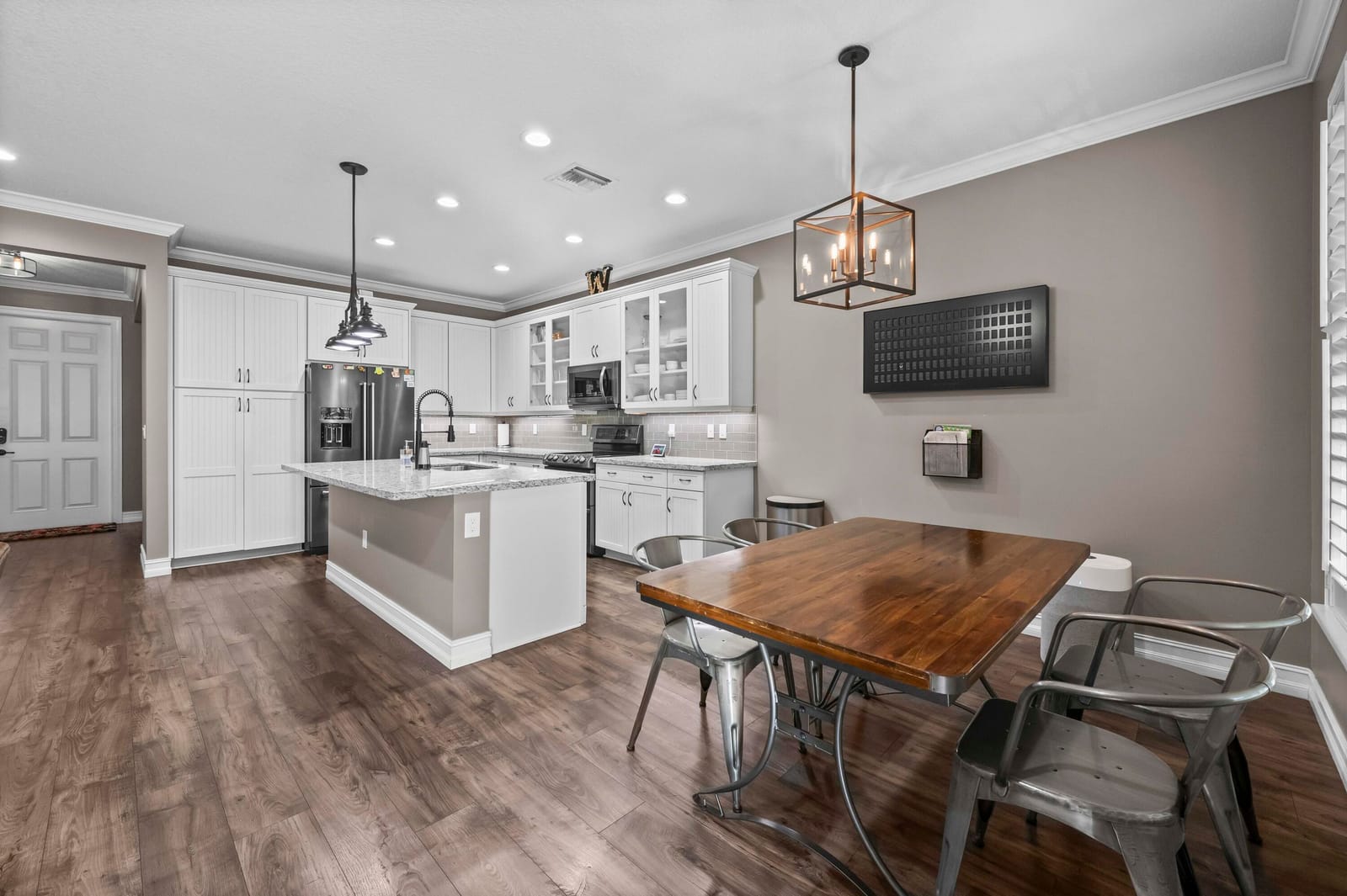 8060 Cactus Quartz Circle — photo 4
