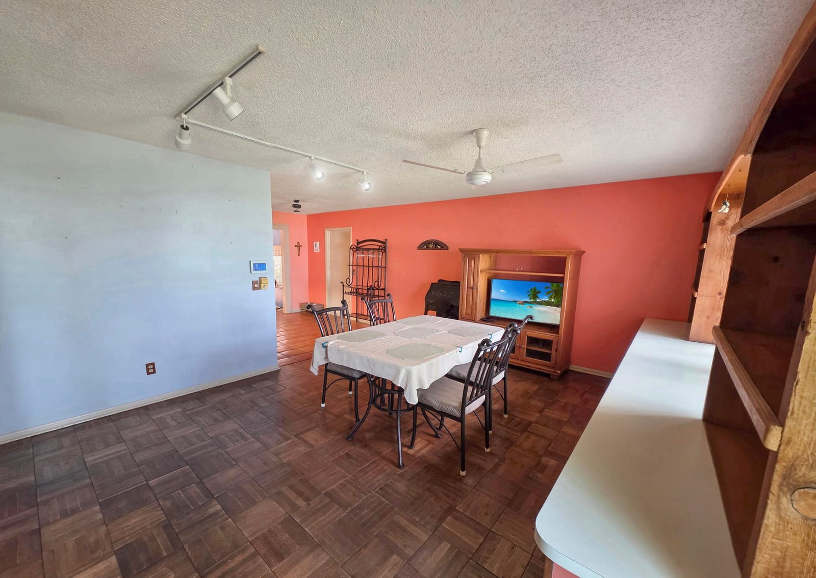168 SW Majestic Terrace — photo 5