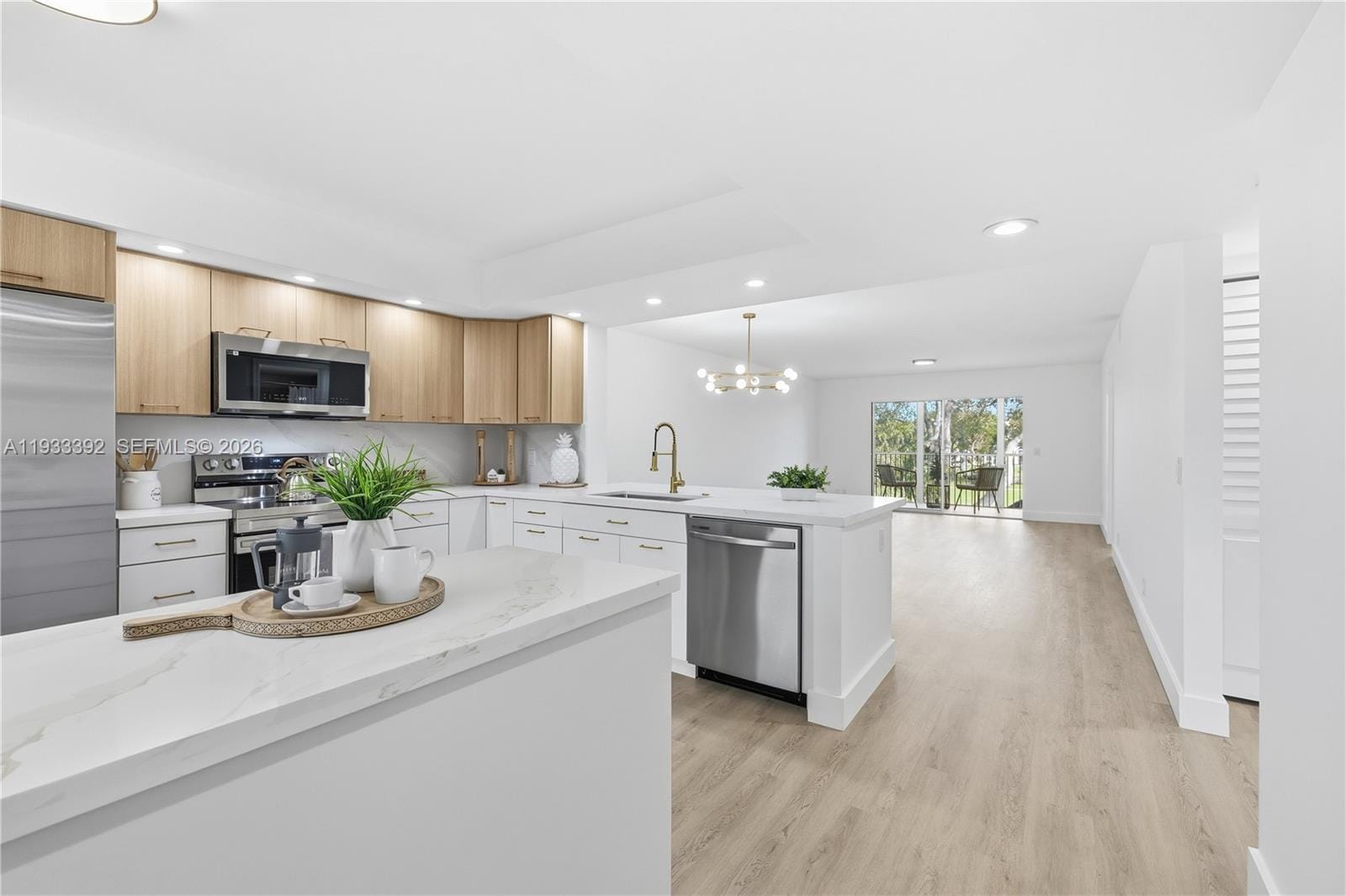 1101 SW 128th Terrace 313C — photo 2