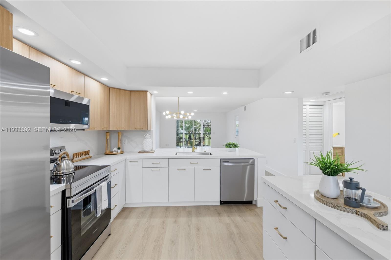 1101 SW 128th Terrace 313C — photo 5